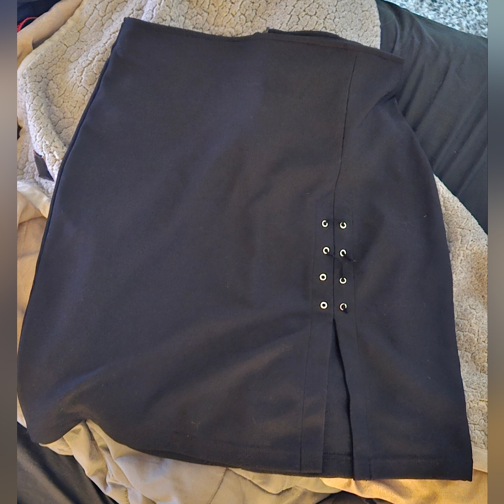 Little black skirt